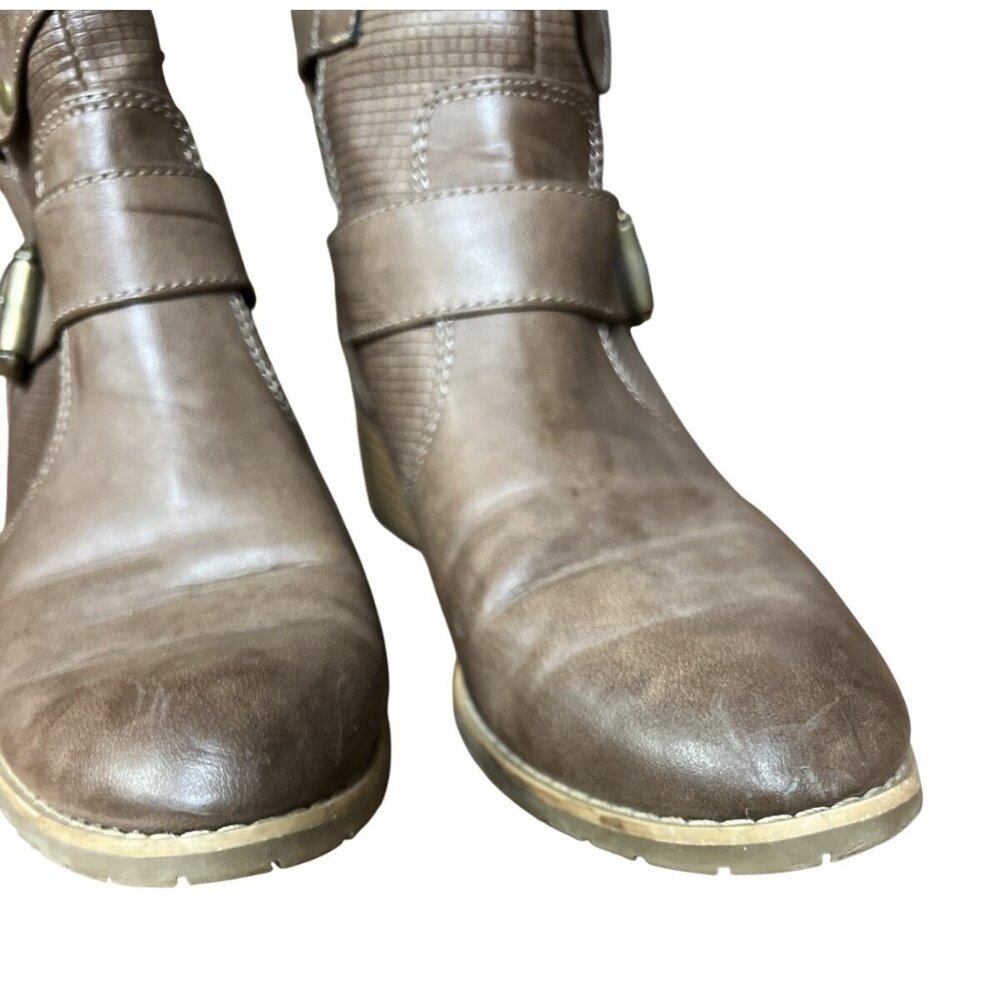 Eurosoft Brown Faux Leather Buckle Ankle Boots Zipper Closure & Textured Detail - Picture 4 of 9
